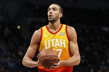 Rudy Gobert playing in a Utah Jazz game.